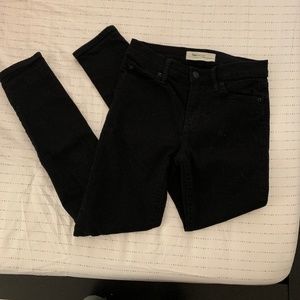 black skinny jeans
